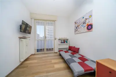 Image de Aunt Dina Apt - with Balcony & Private Garage