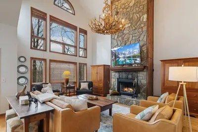 Image de Beautiful Townhome in Private Community