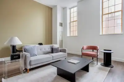 Image de Delightful Central Square 2br w/ Gym, nr Foodie Area, by Blueground