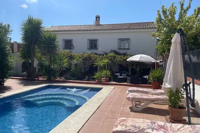Image de Lovely 10 bed villa with private pool and garden