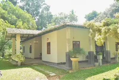Image de Charming & historical 3-Bed Bungalow in Hikkaduwa