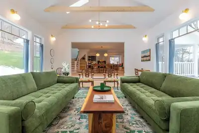 Image de Franklin luxury Chalet w/ guest house and central Ac