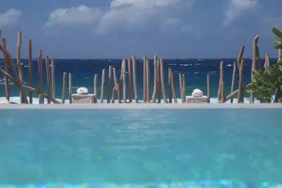 Image de Moorea Tiki Beach, à Temae