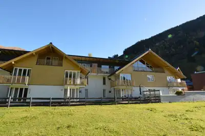Bel appartement entre le village et les pistes