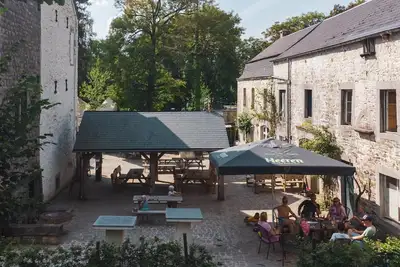 Image de Hébergement de groupes dans un château du XVIe siècle