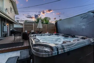 Image de Spacious & Pet Friendly- Hot Tub & Mountain Views