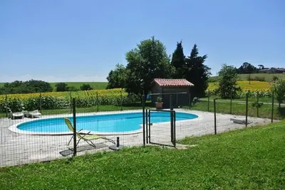 Image de Parc Avec Piscine - 6 Chambres - Maison 15 Personnes sur Coteaux du Lauragais -