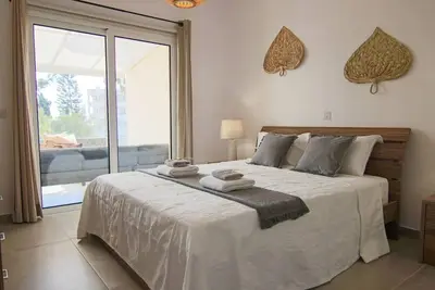 Image de Phaedrus Living: Seaview Luxury Flat Limnaria 153