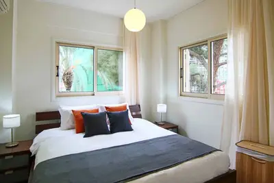 Image de Phaedrus Living: City View Luxury Iras Flat 102