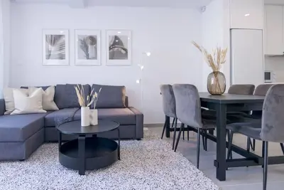 Image de Phaedrus Living: Limnaria Luxury Flat Ivy 102