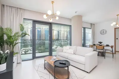 Image de Luxury apartment in Vida with Marina View 2Bdr