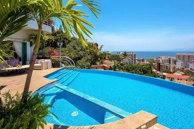 Casa Yvonneka 6br in Puerto Vallarta by Personal Villas -  Breathtaking Tranquil