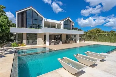 Image de Please Inquire Before Booking – Luxury Villa