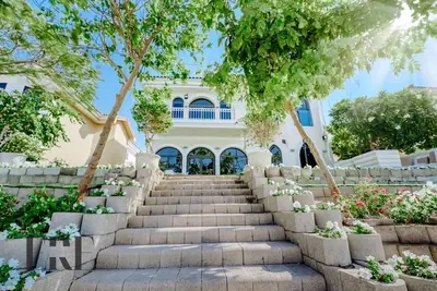 Image de Luxury 4br villa with Private Pool & Beach Access