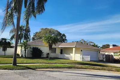 Image de Charming 2 Bedroom, 2 bathroom home located near beaches in Seminole Florida!