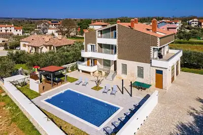 Maison de vacances Valbandon pour 1 - 12 personnes avec 6 chambres à coucher - Maison de vacances