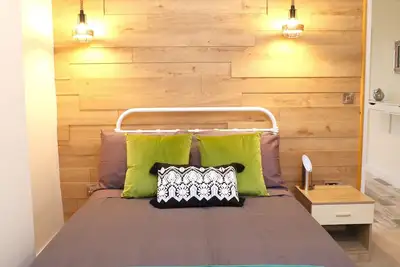 Image de de Luxe-Appartement-Salle de bain privée-Vue sur Jardin