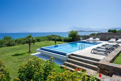 Mirabello Bay House - Cinq Chambres Villa, Couchages 10