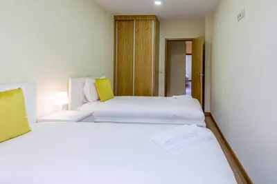 Image de Yellow Tiles by Pcale - Duplex and Five Bedroom Apartment