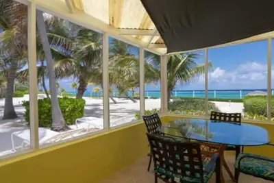 Image de Cozy Beach Cottage at The Sea Lodges in Cayman Kai