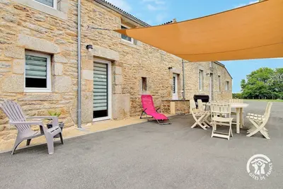 Image de au Calme en Campagne, Proche de la Mer, Animaux Acceptés, Pétanque sur Place