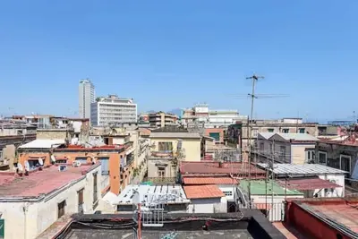 [quartieri Spagnoli] Appartamento per 8 -roof Moon