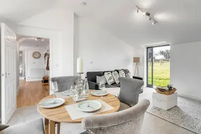 Image de Luxury 2bed annex w/parking & outside space