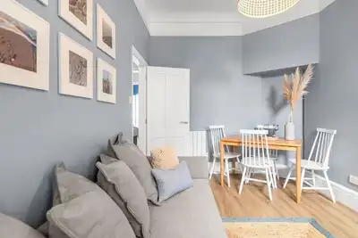 Image de Stylish, newly renovated 2bed seaside apartment