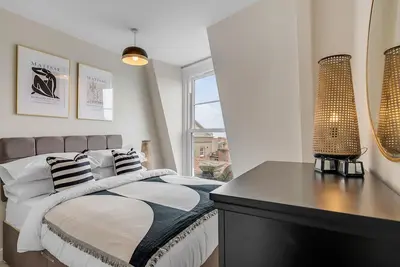Stylish, newly renovated 1bed seaside apartment