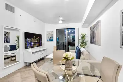 Image de Modern 1 Bed in Downtown Doral With Free Parking