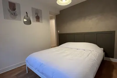 Image de Duplex familial en bord de mer, du port et du Casino