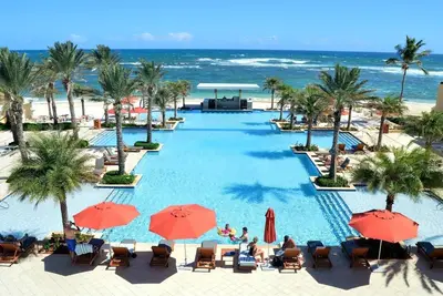 Image de Dawn Beach Resort /Jw Marriott \nBeachfront Property. 3BDr, 2bth, Relax & Unwind