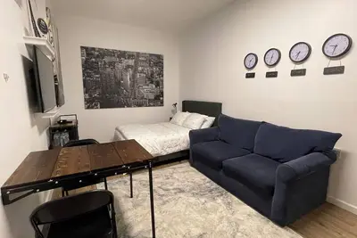 Image de Comfy suite with kitchen