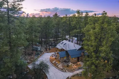 Image de The Prescott Hideout - Sleeps 8/Firepit/Close to Whiskey Row