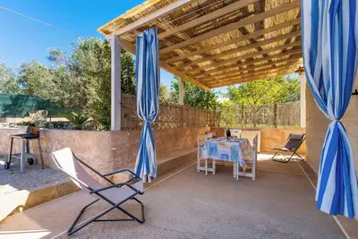 Image de Maison de vacances 'Bilo In Villetta Andrea 456' avec terrasse privée et climatisation