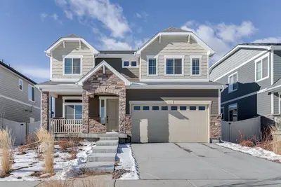 17 Mi to Downtown Denver: Modern Aurora Home!