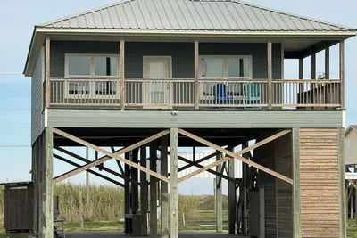 Image de Cozy House with Ocean view perfect for big groups. Pet friendly!