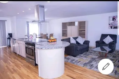 Casual home in peaceful neighborhood