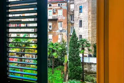 Image de Superbe appartement de 4 chambres à.