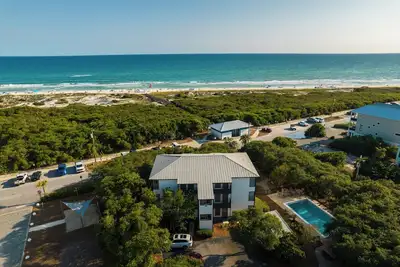 Image de Inlet Dunes 203 | Steps from the beach | Private community pool.