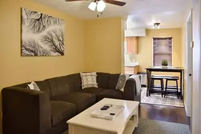 Image de Cozy Spot In Downtown Branson, Close to Everything