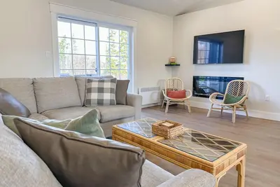 Image de Executive Pei Getaway Near Golf and Beaches for Groups or Families