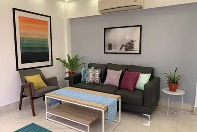 Image de 2 Bed 2 Bath at Prime location of Bandra near the Ocean Park\n