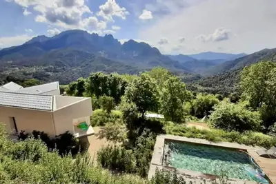 Image de Villa d'architecte, piscine privative, Vico Corse