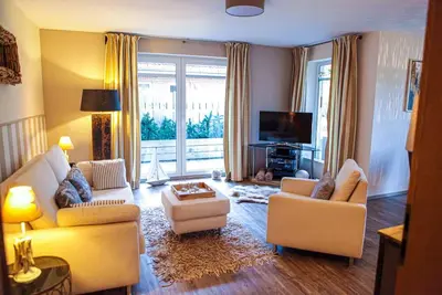 Image de Liebevoll eingerichtete Wohnung mit Terrasse