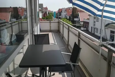 Image de Zwei Separate Schlafzimmer und ein Großer Süd- und Ostbalkon!