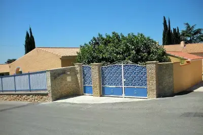 Image de Sur la colline tranquille, une confortable villa provençale pour 8 personnes