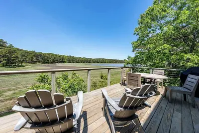 Newly Renovated Waterfront Cottage