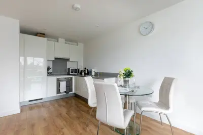 Image de Skyvillion Appartement Enfield 1 lit avec balcon & parking