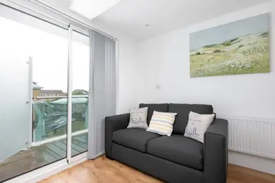 Image de Appartement 2 chambres Skyvillion Enfield avec balcon et parking